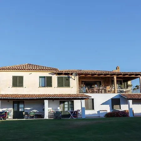 Iris With Pool * Baja Sardinia