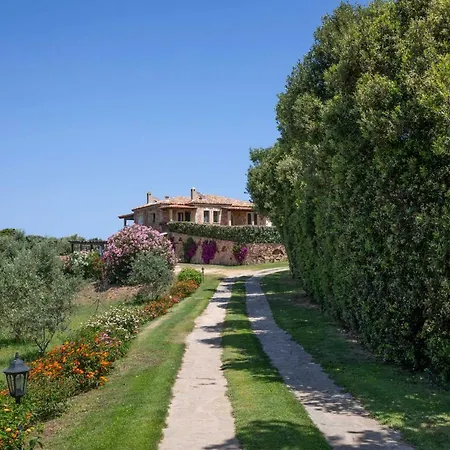 Appartamento Iris With Pool