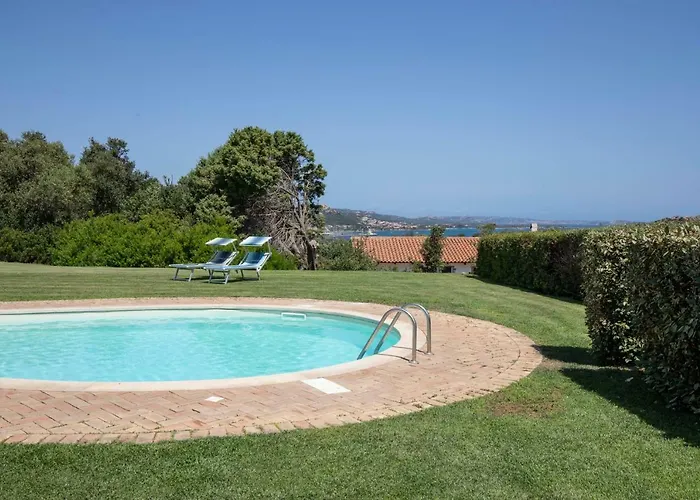 Iris With Pool Apartamento *