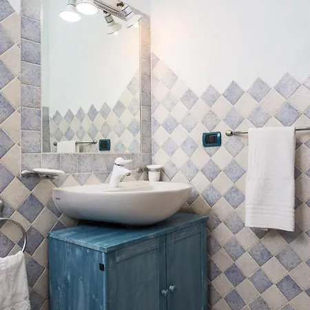 Iris With Pool Apartman Baja Sardinia