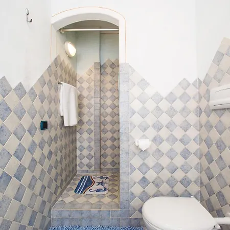 Apartman Iris With Pool Baja Sardinia
