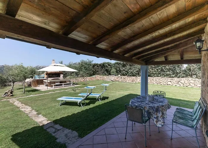 Iris With Pool Baia Sardinia